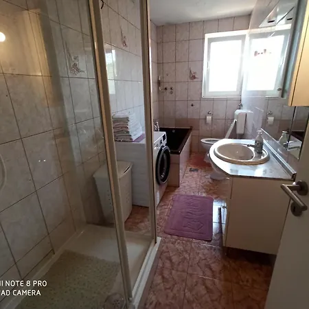 Apartment Roncevic *