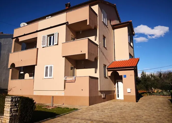 Roncevic Apartment *